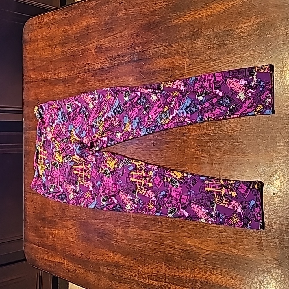 Abstract‎ City Print LulaRoe leggings